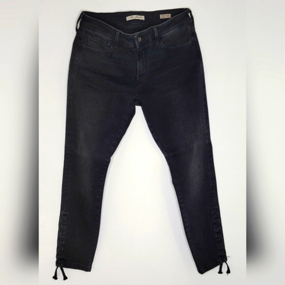 Mavi Black denim "Alexa" mid-rise skinny jeans.  Size 30